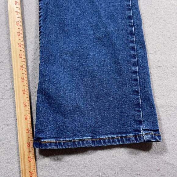 Levi's 550 Bootcut Jeans Women 18S Relaxed Fit Blue Denim‎ Stone Wash - Picture 3 of 11